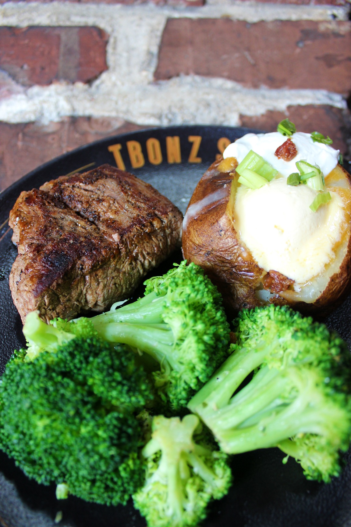 TBonz Gill & Grill